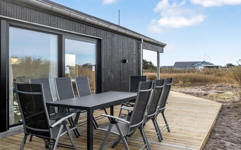 Jouni - 200M from the Sea: Herbe, Prairie, Lot Terre, Chalet, Zone Rurale, Prairie, Batiments Jardin, Jardin, Cabanon