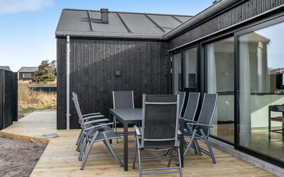 Jouni - 200M from the Sea