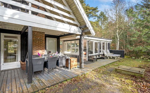 Poul - 1.9Km from the Sea: Chalet, Cabanon, Cabane, Ferme, Prairie, Cabane, Grange, Cabane En Rondins, Batiments Jardin
