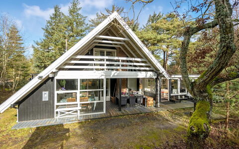 Poul - 1.9Km from the Sea: Chalet, Cabanon, Cabane, Ferme, Prairie, Cabane, Grange, Cabane En Rondins, Batiments Jardin