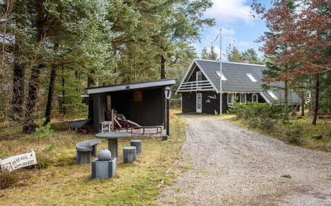Poul - 1.9Km from the Sea: Chalet, Cabanon, Cabane, Ferme, Prairie, Cabane, Grange, Cabane En Rondins, Batiments Jardin