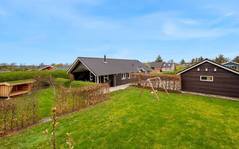Gertrud - 950M to the Fjord: Biens, Ombre, Allée, Ferme
