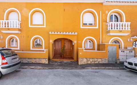 Pueblo de la Paz: Piscine, Recours, Ville Resort, Hôtel