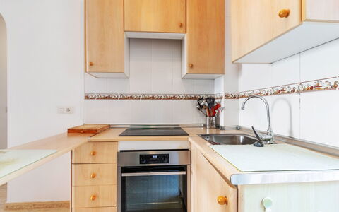 Residencia del Mar Ii: Cuisine, Comptoir, Appareil De Cuisine, Principaux Appliance, Cabinetry, Bois, Design Intérieur, Sol, Meubles, Evier