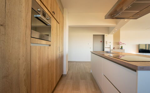 Verona: Sol, Bois, Cuisine, Design Intérieur, Comptoir, Parquet, Plafond, Sol, Domicile, Cabinetry