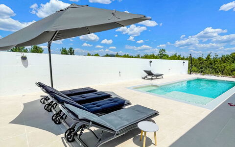 Olivarum: Mobilier De Jardin, Meubles, Piscine, Parapluie, Chaise, Balancelle, Composite, Ombre, Tableau De Plein Air, Loisir