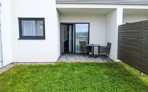 Lakeview Luxury Lodge & Garden: Domicile, Jardin, Balcon, Pelouse, Cour, Ombre, Aménagement Paysager, Conception, Arrière-Cour, Cour