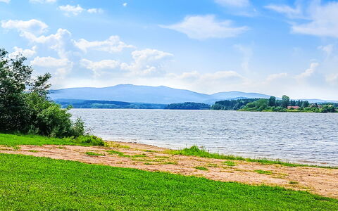 Lakeview Luxury Lodge & Garden: Ciel, Bleu, L'Eau, Ressources En Eau, Plan D'Eau, Nuage, Vert, La Nature, Paysage Naturel, Horizon