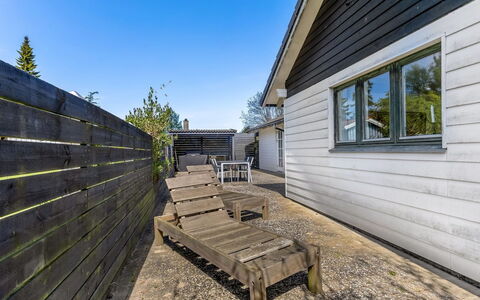 Prohor - 150M from the Sea: Biens, Ombre, Allée, Ferme