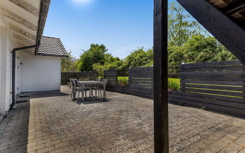 Prohor - 150M from the Sea: Biens, Ombre, Allée, Ferme