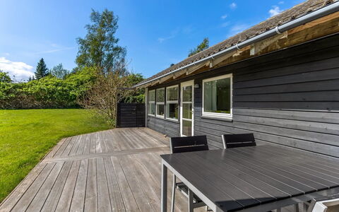 Prohor - 150M from the Sea: Domicile, Chalet, Siding, Dur, Ombre, Planche, Conception, Biens, Porche, Plate-Forme