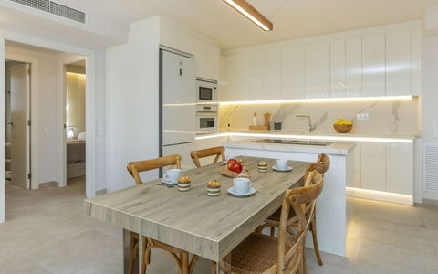Marinada Cambrils: Piscine, Composite, Appartement, Condominium, Villa, Aménagement Paysager, Recours, Hôtel, Balcon, Eco Hôtel