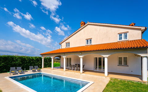 Kikaana: Piscine, Composite, Appartement, Condominium, Villa, Aménagement Paysager, Recours, Hôtel, Balcon, Eco Hôtel