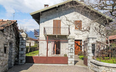 Dante: Piscine, Composite, Appartement, Condominium, Villa, Aménagement Paysager, Recours, Hôtel, Balcon, Eco Hôtel