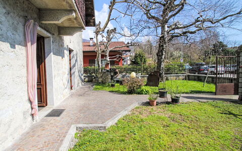 Dante: Piscine, Composite, Appartement, Condominium, Villa, Aménagement Paysager, Recours, Hôtel, Balcon, Eco Hôtel