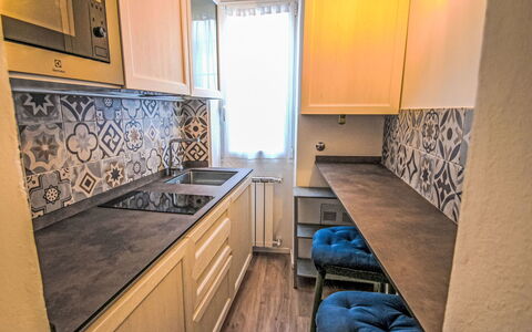 Azzurra: Piscine, Composite, Appartement, Condominium, Villa, Aménagement Paysager, Recours, Hôtel, Balcon, Eco Hôtel