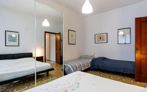Casa del Mare: Meubles, Sol, Design Intérieur, Lit, Sol, Mur, Chambre, Pièce, Plafond, Textile