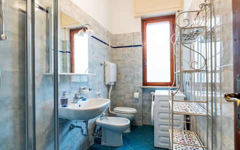 Casa del Mare: Design Intérieur, Sol, Sol, Pièce, Appartement, Plafond, Luminaire Plomberie, Tuile, Plante D'Appartement, Plomberie