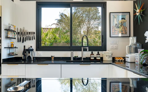 Espérance: Appartement, Ombre, Condominium, Mobilier De Jardin, Ville Resort, Recours
