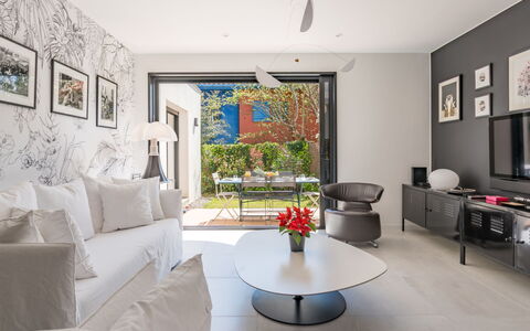 Espérance: Appartement, Ombre, Condominium, Mobilier De Jardin, Ville Resort, Recours