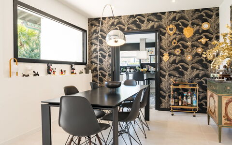 Espérance: Appartement, Ombre, Condominium, Mobilier De Jardin, Ville Resort, Recours