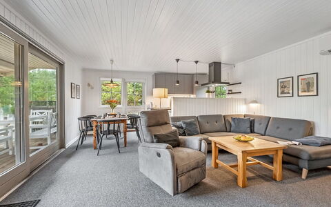 Brodde - 300M from the Sea: Meubles, Bois, Design Intérieur, Canapé, Sol, Plafond, Sol, Salon, Domicile, Pièce