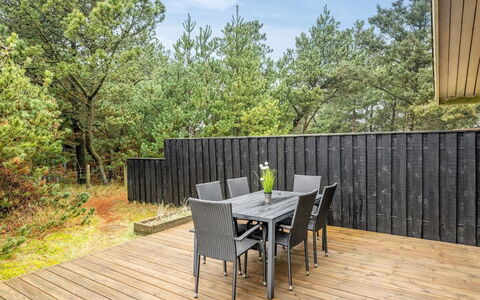 Brodde - 300M from the Sea: Bleu, Piscine, Meubles, Mobilier De Jardin, Recours, Chaise, Ombre, Eco Hôtel, Pot De Fleur