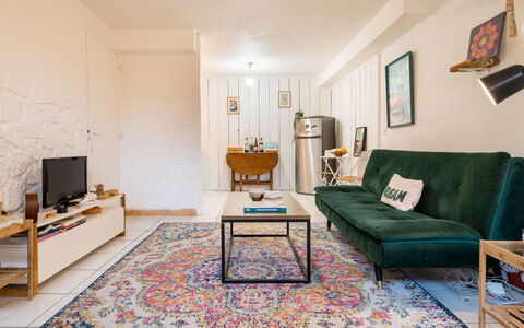Long Beach: Meubles, Bois, Design Intérieur, Cabinetry, Cuisine, Sol, Comptoir, Placard, Pièce, Tache De Bois