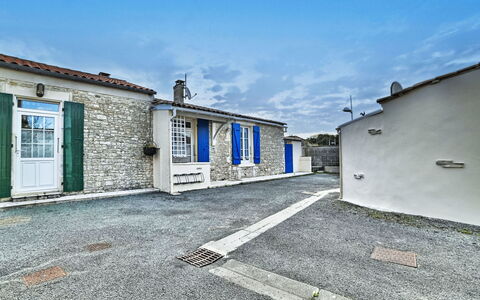 Cheray 1: Chaîne De Montagnes, Côte, Balcon, Eco Hôtel, Recours, Ville Resort, Hôtel, Crête, Du Son