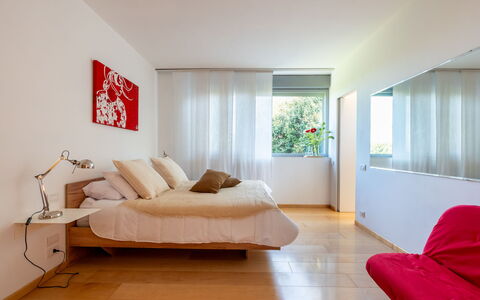Stordita: Lit, Meubles, Chambre, Design Intérieur, Sol, Literie, Mur, Sol, Drap De Lit, Textile