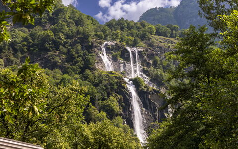 Marconi: Cascade, Montagnes Relief, La Nature, Plan D'Eau, Montagne, Environnement Naturel, Paysage Naturel, Végétation, Montagnes, Paysage
