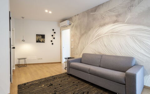 Marconi: Meubles, Design Intérieur, Sol, Sol, Mur, Parquet, Bois, Canapé, Plafond, Salon