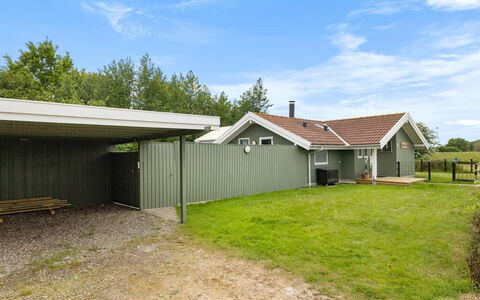 Gitt - 140M from the Sea: Herbe, Prairie, Lot Terre, Chalet, Zone Rurale, Prairie, Batiments Jardin, Jardin, Cabanon