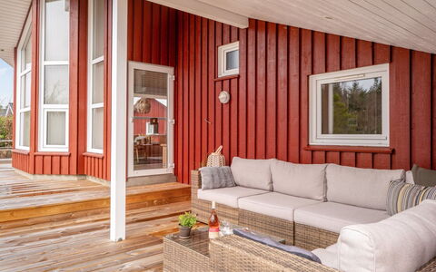 Gunborg - 2.5Km from the Sea: Toit, Maison, Domicile, Chalet, Siding, Biens, Allée, Batiments Jardin, Cour, Cabanon