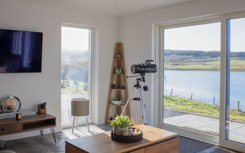 Daisy Cottage: Mobilier De Jardin, Jardin, Tableau De Plein Air, Chaise, Ombre, Aménagement Paysager, Arrière-Cour, Cour, Eco Hôtel, Table Cuisine Et Salle A Manger
