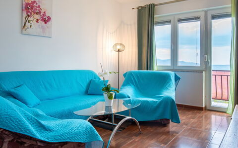Mare Croatia: Mobilier De Jardin, Jardin, Tableau De Plein Air, Chaise, Ombre, Aménagement Paysager, Arrière-Cour, Cour, Eco Hôtel, Table Cuisine Et Salle A Manger