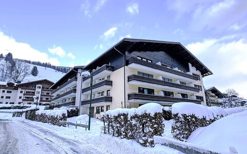 Saalbach-Hinterglemm 105: Balcon, Hôtel