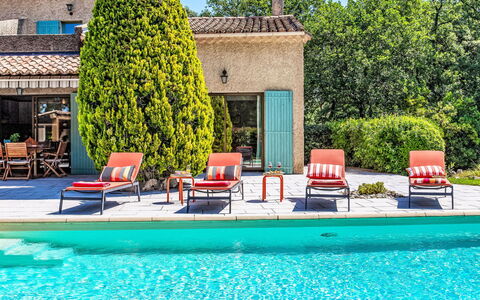 Clairchant: Bleu, Piscine, Biens, Mobilier De Jardin, Villa, Hacienda, Recours, Ferme, Arrière-Cour, Eco Hôtel