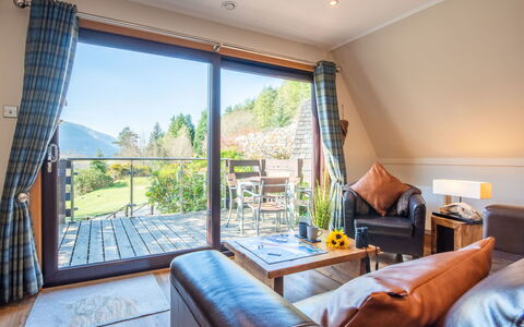 Sandpiper Lodge: Bois, Meubles, Table, Sol, Chaise, Domicile, Table Cuisine Et Salle A Manger, Dur, Salon, Parquet