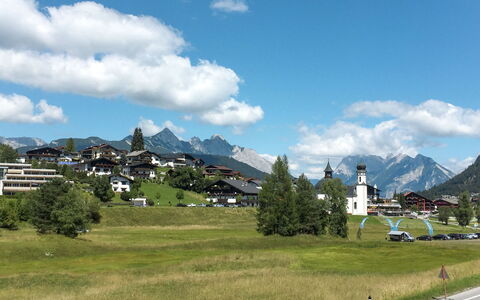 Bergnest: Ciel, Chaîne De Montagnes, Colline, Station De Montagne, Vallée, Alpes, Sommet, Crête, Village, Massif