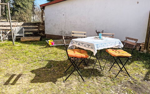 Dat Huus: Meubles, Mobilier De Jardin, Table, Chaise, Tableau De Plein Air, Ombre, Arrière-Cour, Jardin, Nappe De Table, Linge