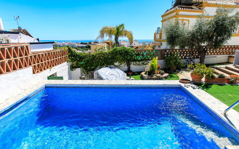 Celia Luise: Bleu, Piscine, Recours, Eco Hôtel, Loisir, Hôtel, Villa, Biens, Ville Resort, Balcon