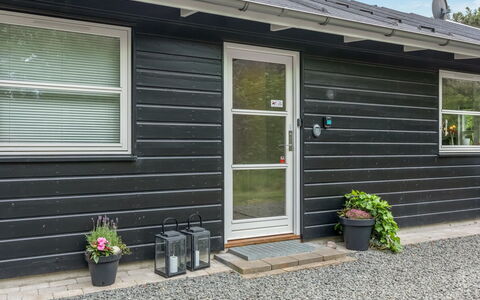 Varpu - 1.5Km from the Sea: Biens, Ombre, Allée, Ferme