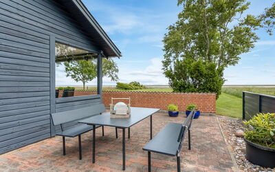 Atena - 200M from the Sea