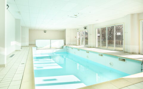 Les Fermes de Saint Sorlin: Sol, Sol, Piscine, Design Intérieur, Plafond, Recours, Hôtel, Conception, Centre De Loisirs