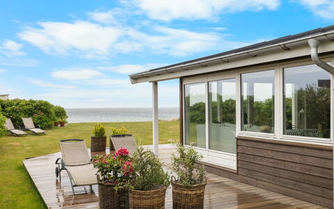 Dimo - 20M from the Sea: Herbe, Prairie, Lot Terre, Chalet, Zone Rurale, Prairie, Batiments Jardin, Jardin, Cabanon
