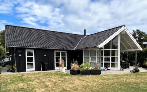 Sejer - 350M from the Sea: Toit, Maison, Chalet, Domicile, Siding, Pelouse, Jardin, Cour, Biens, Ferme