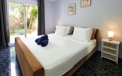 Bugambilla: Recours, Piscine, Hôtel, Eco Hôtel, Ombre, Mobilier De Jardin, Plante D'Appartement, Oreiller, Villa