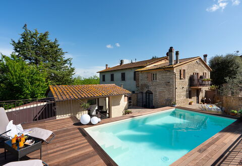 Villa Gori: Piscine, Composite, Recours, Mobilier De Jardin, Thermes, Biens, Eco Hôtel, Villa, Pot De Fleur, Chaise