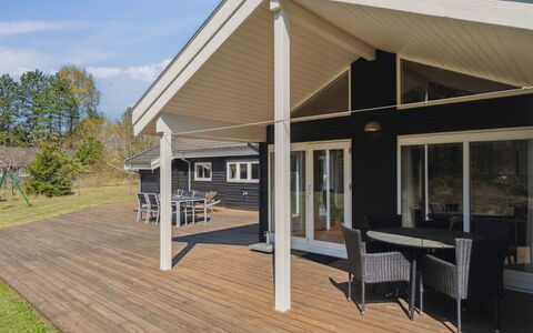 Edna - 500M from the Sea: Bois, Sol, Design Intérieur, Sol, Meubles, Parquet, Pièce, Plafond, Tache De Bois, Dur